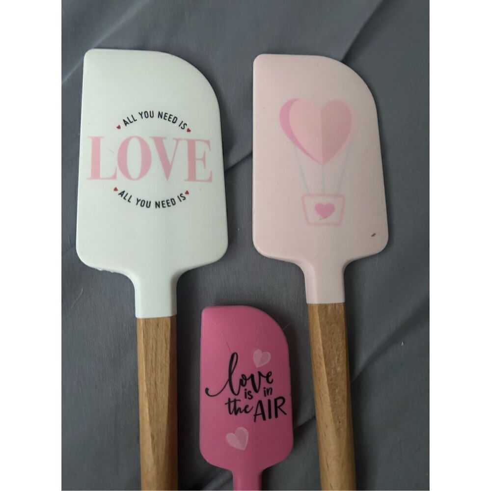 Set Of 3 Valentines Spatulas